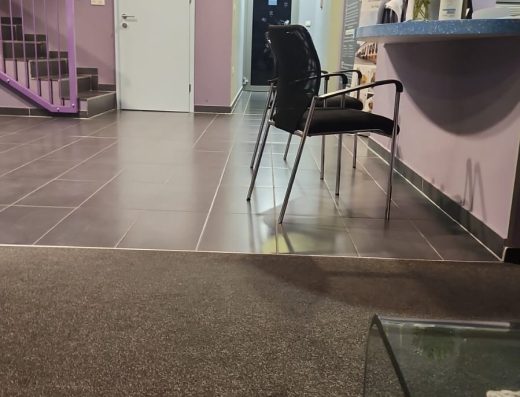 Za vaše počitniške bivanje je na voljo apartma z maserkami
